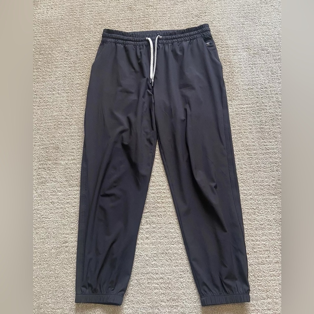 Women’s Vuori Performance Jogger Pants Size Large Black EUC!